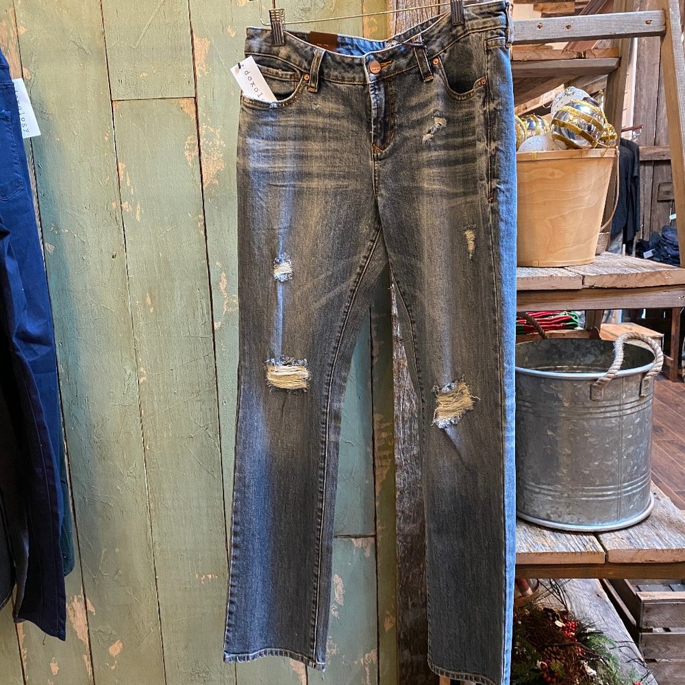 New with tags!  Dear Jean Argenta Playback Jeans